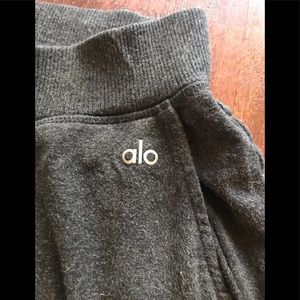 ALO Yoga Pants - Alo โ Yenโ jogger ALO Yoga Pants - Alo โ Yenโ jogger